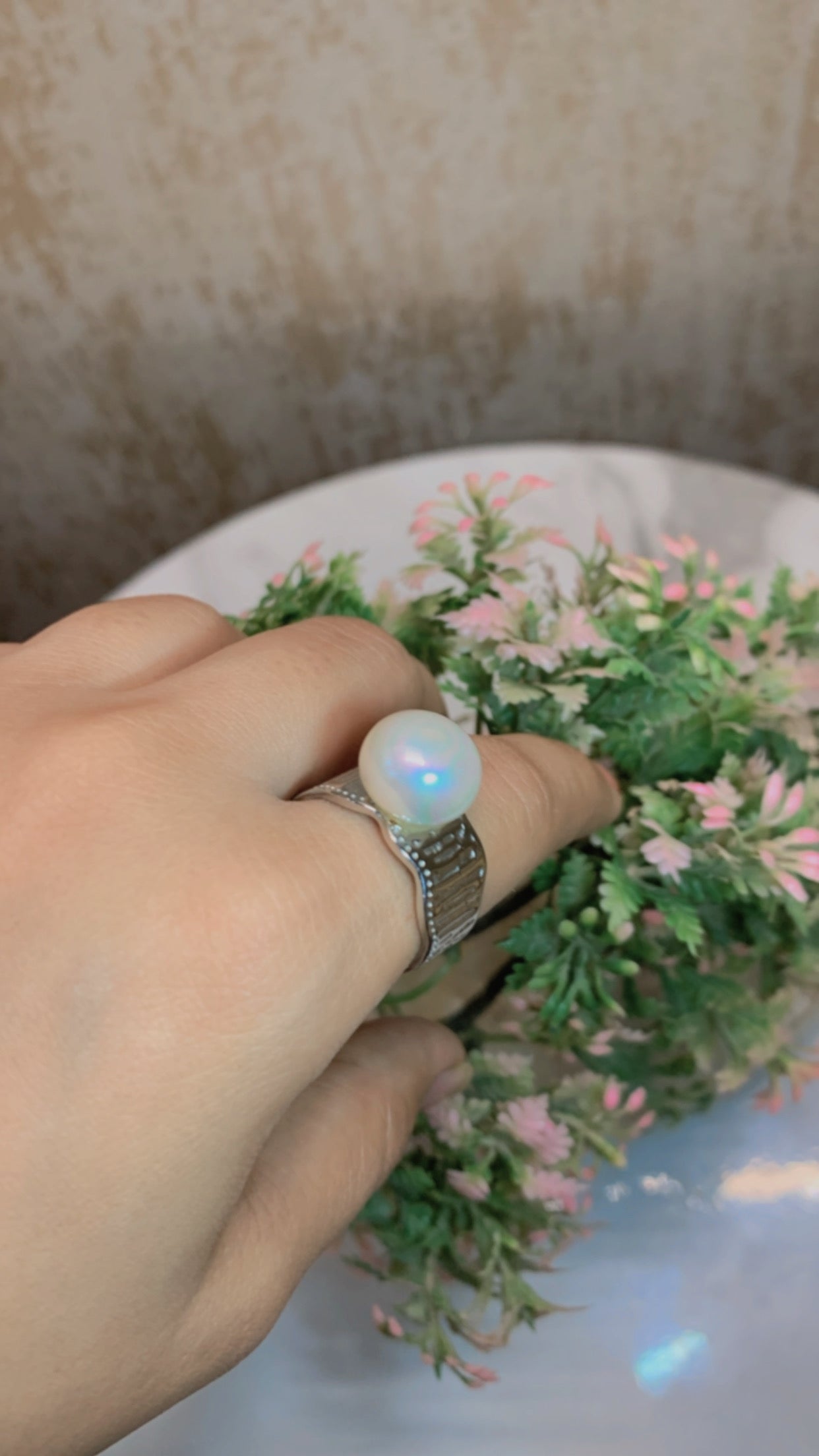 Pearl Crest Ring