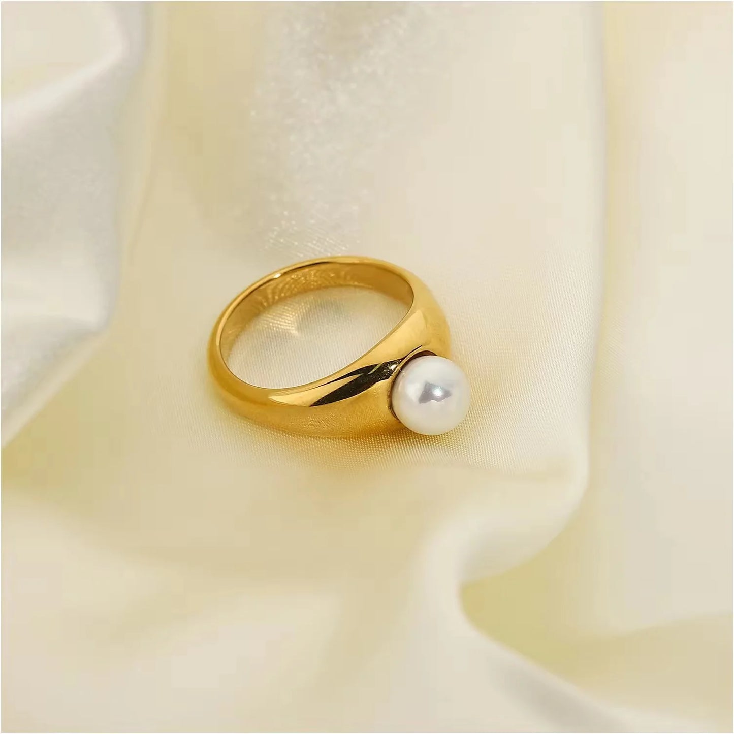 Pearl Ring