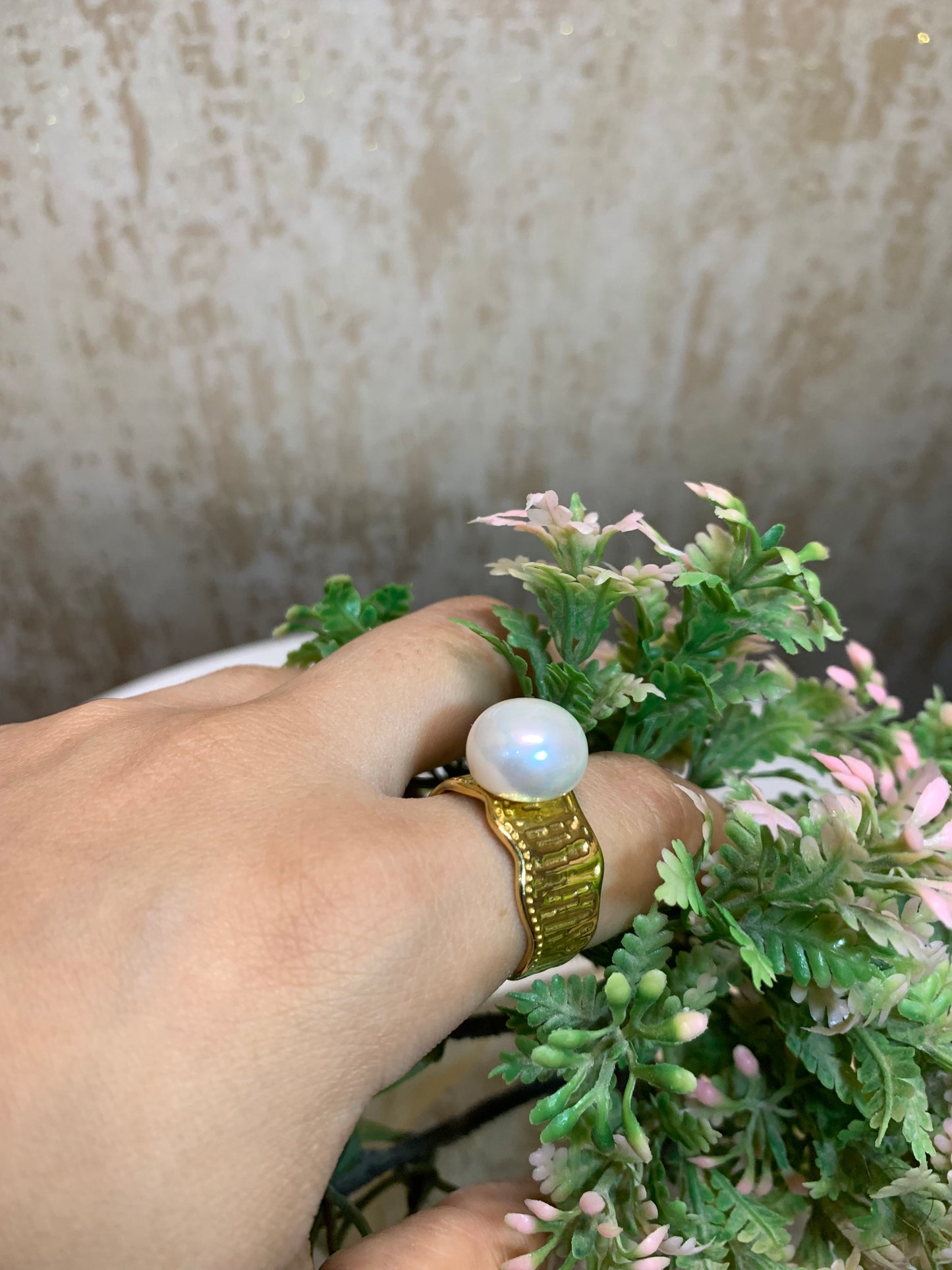 Pearl Crest Ring