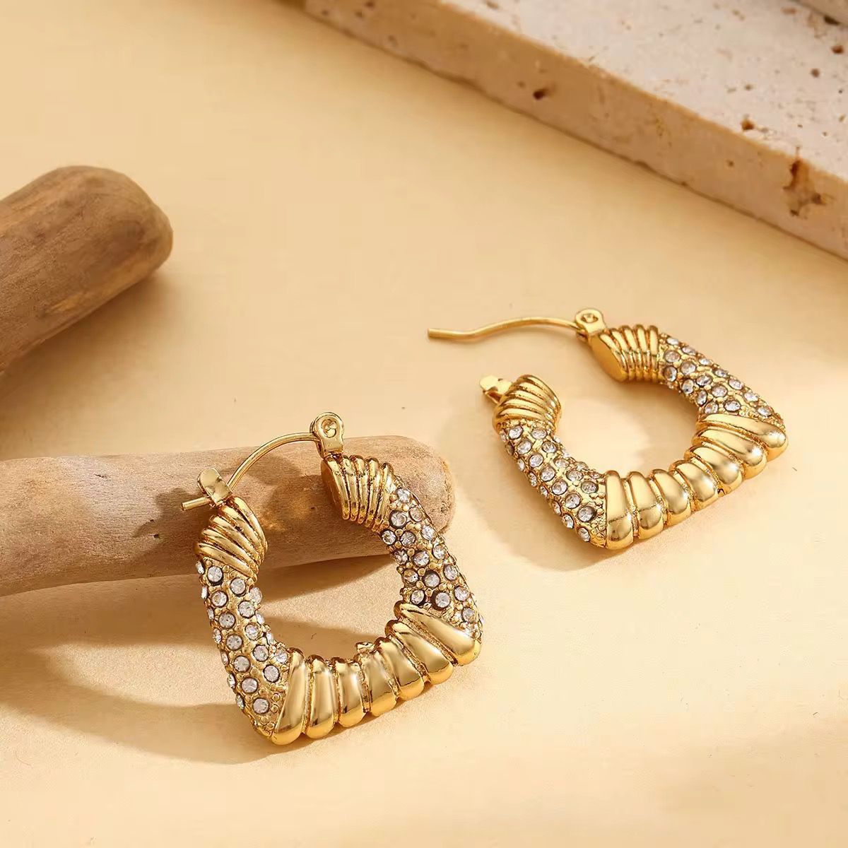 Golden U-Shape Radiance Hoop