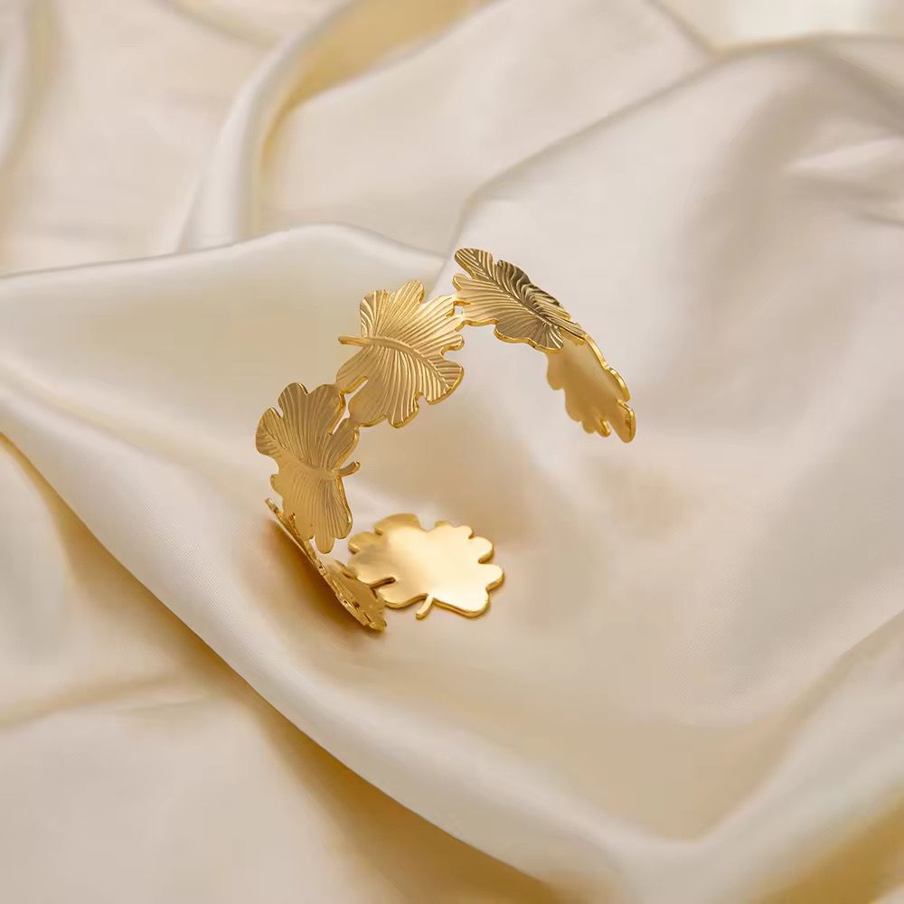Cunky Ajdustable Leaf Bangle