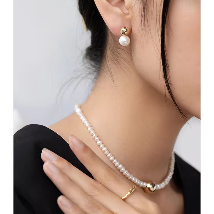 Luna Orbit Studs
