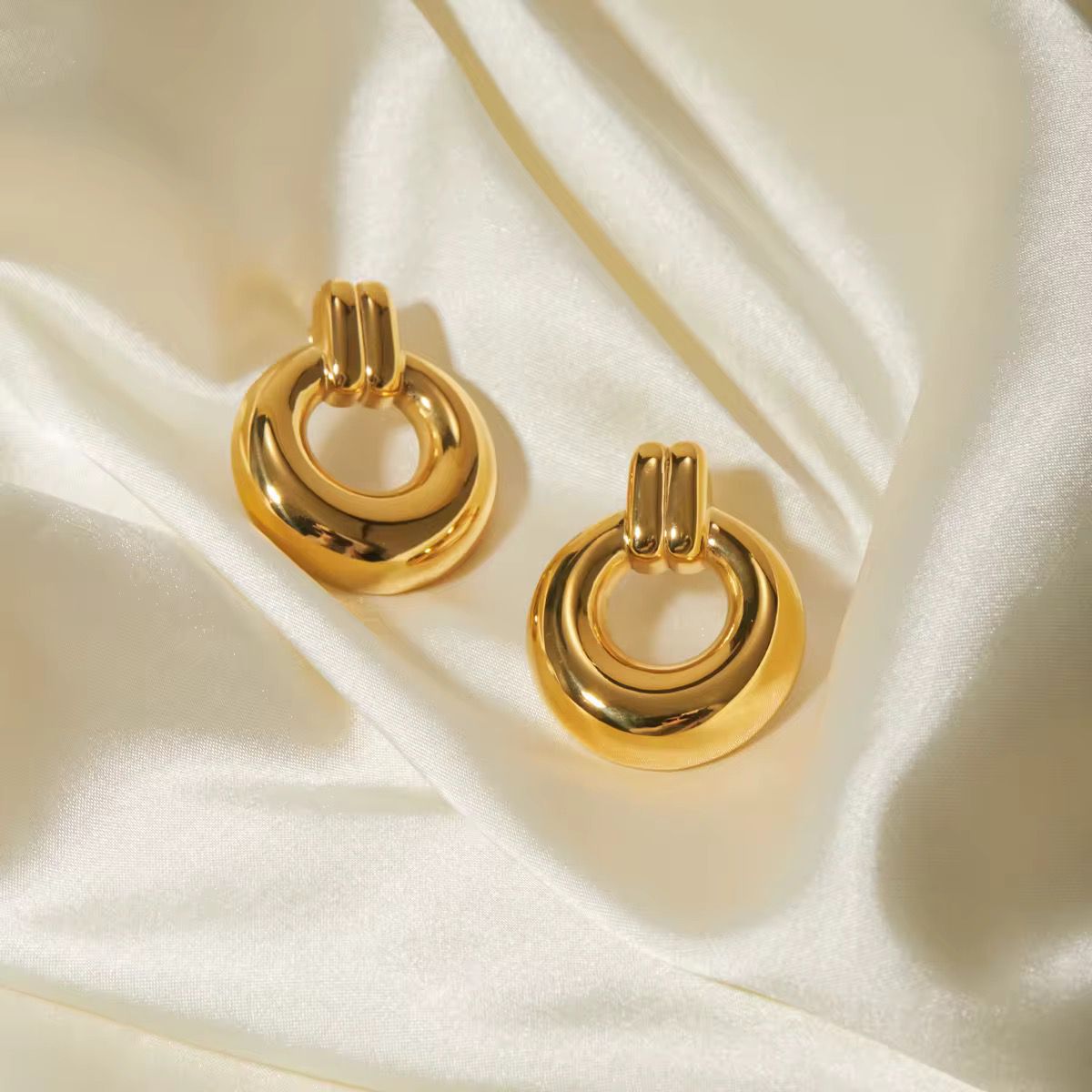 Bold Halo Hoops
