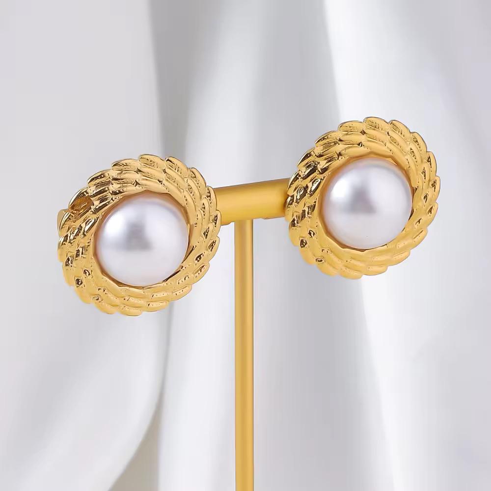 Radiant Pearl Earrings