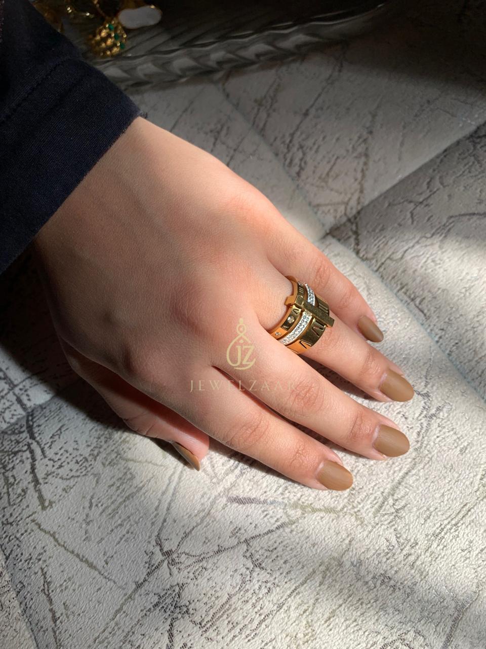 Roman Ring