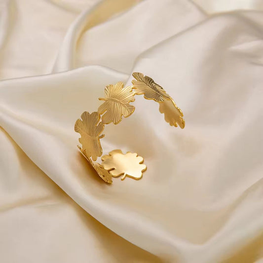 Cunky Ajdustable Leaf Bangle
